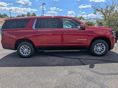 2025 Chevrolet Suburban LT