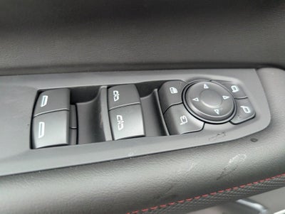 2025 Chevrolet Suburban RST