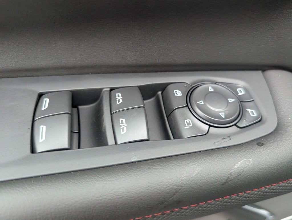 2025 Chevrolet Suburban RST