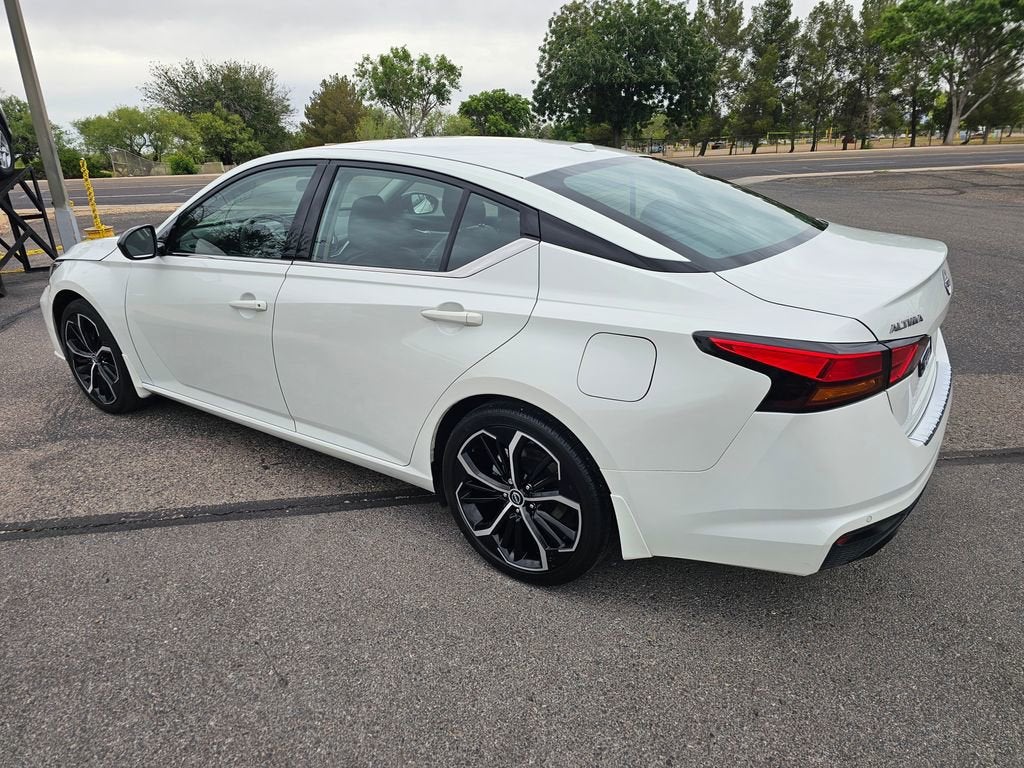 2023 Nissan Altima SR FWD