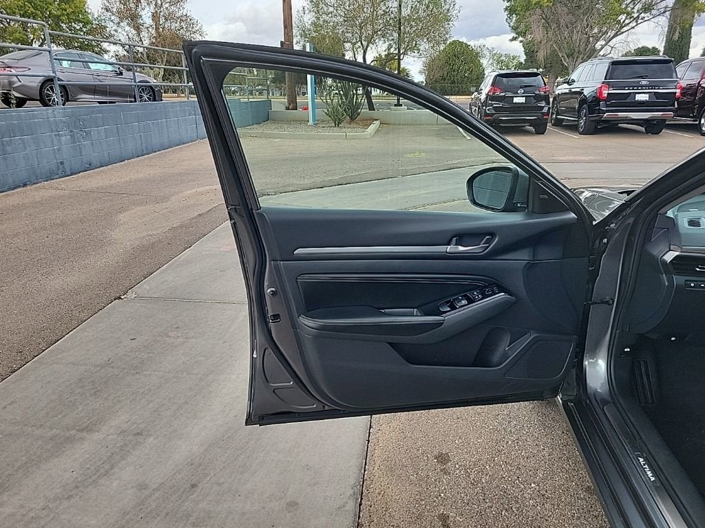 2022 Nissan Altima SL Intelligent AWD