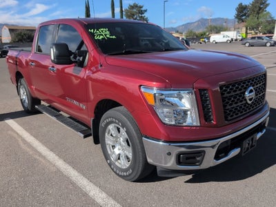 2019 Nissan TITAN SV