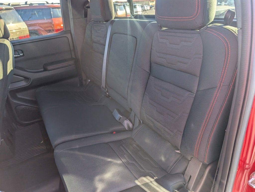 2025 Nissan Frontier Crew Cab Long Bed PRO-4X 4x4