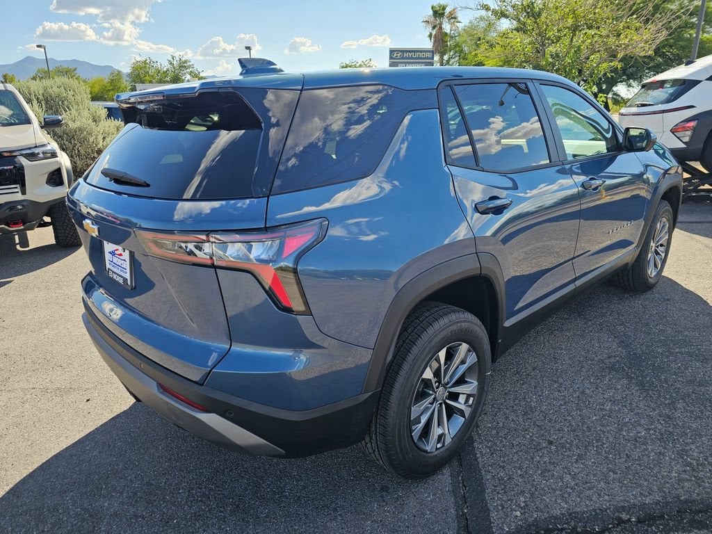 2027 Chevrolet Equinox FWD LT
