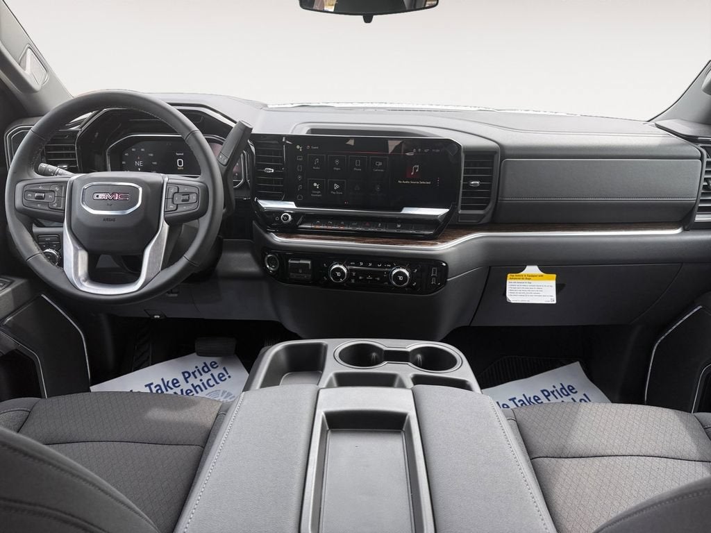2025 GMC Sierra 1500 SLE