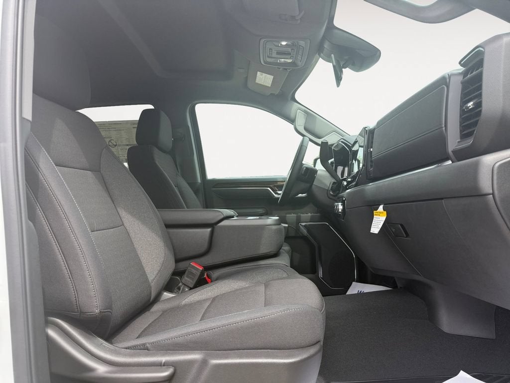 2025 GMC Sierra 1500 SLE
