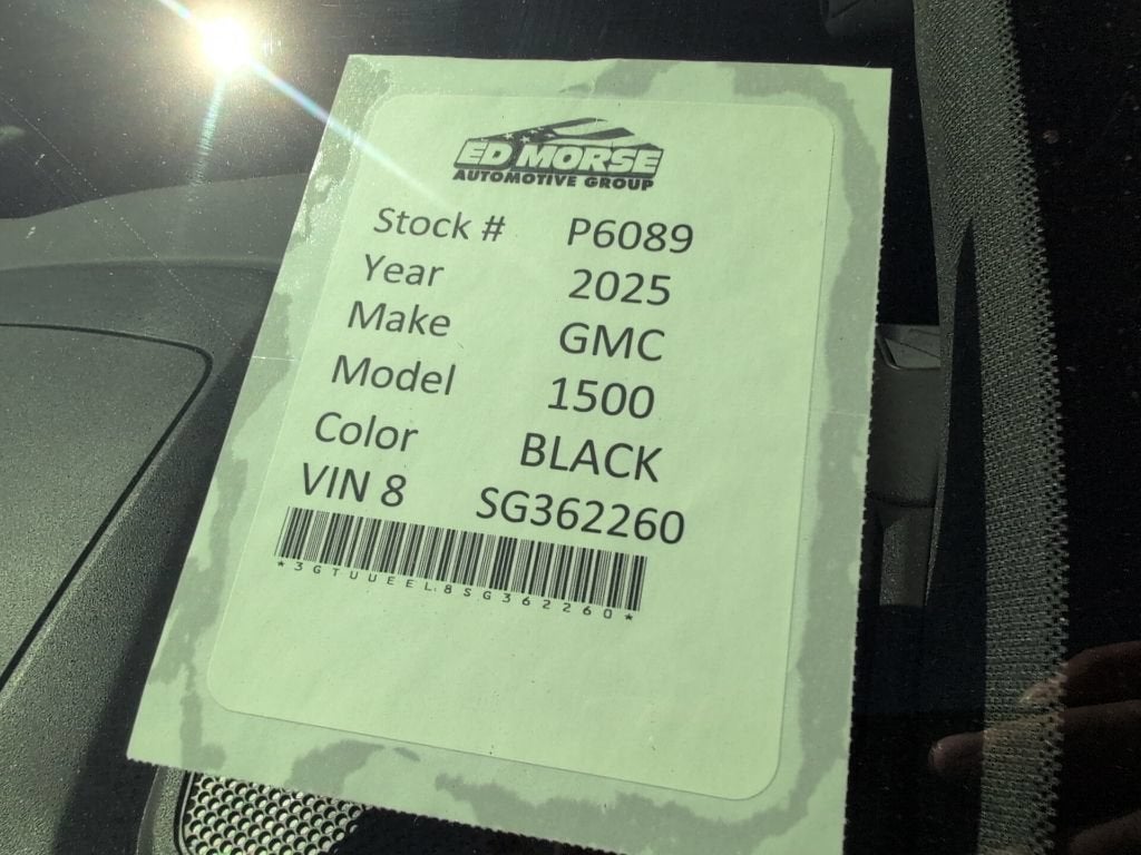 2025 GMC Sierra 1500 AT4