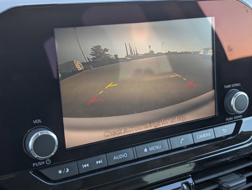 2022 Nissan Pathfinder SV 4WD