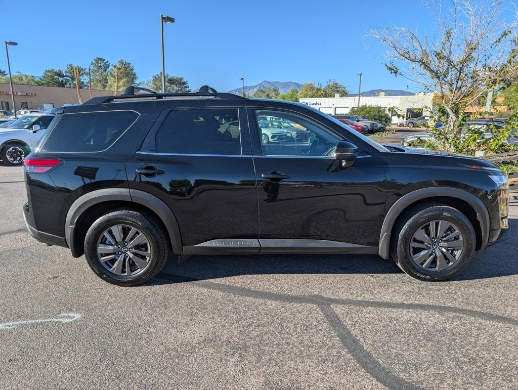 2022 Nissan Pathfinder SV 4WD