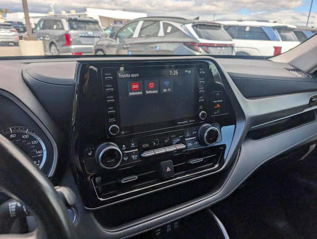 2022 Toyota Highlander Hybrid XLE