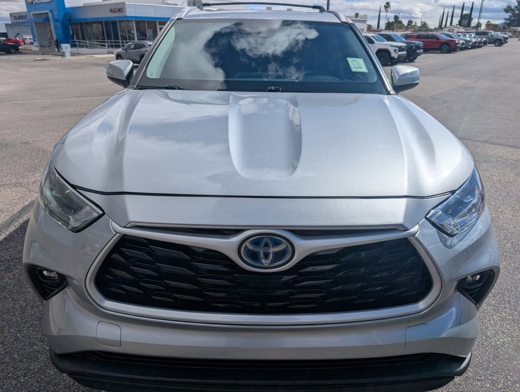 2022 Toyota Highlander Hybrid XLE