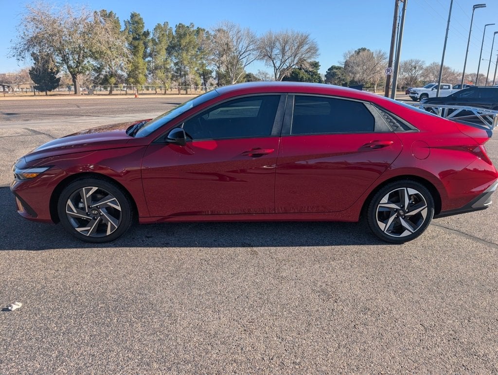 2025 Hyundai Elantra Hybrid SEL Sport