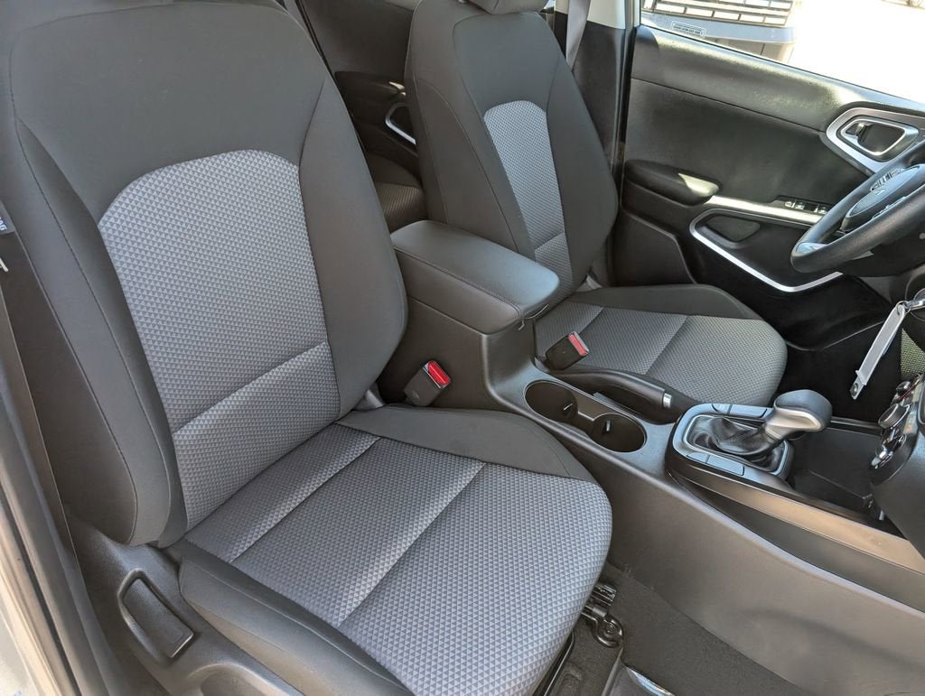 2025 Kia Soul LX