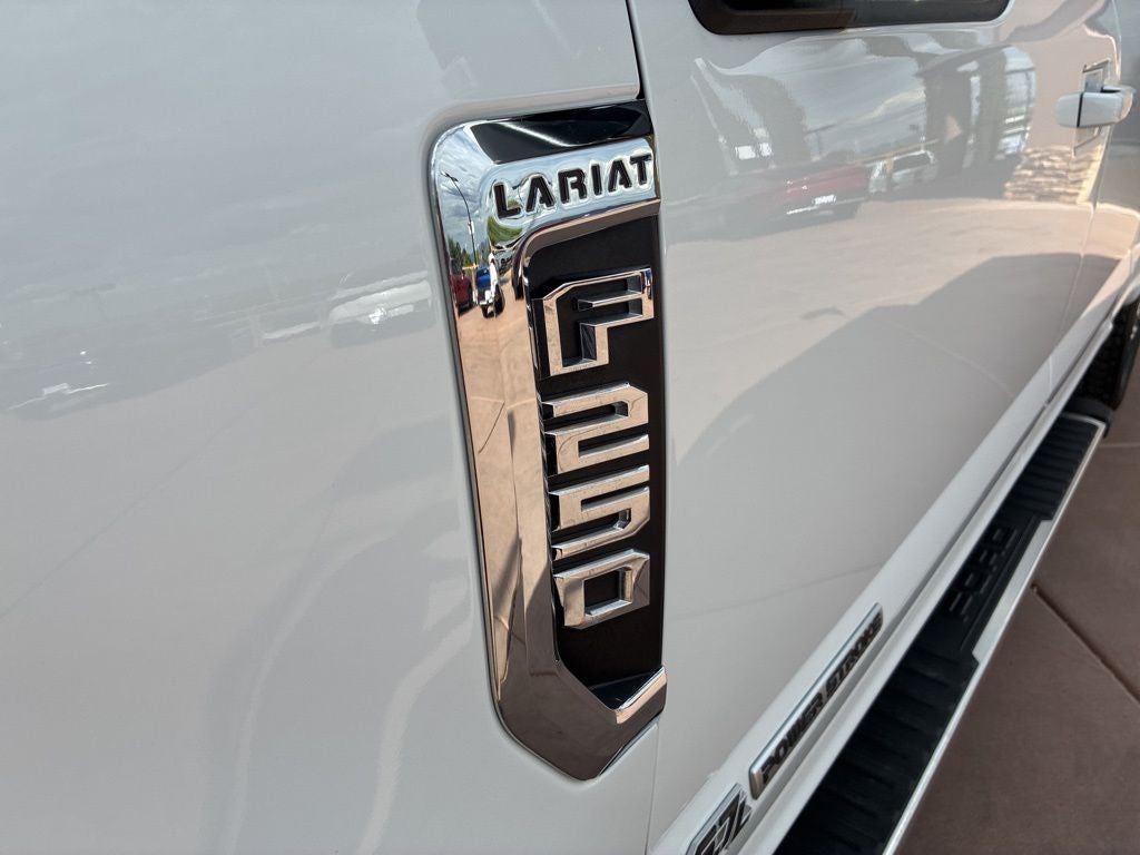 2022 Ford F-250SD Lariat