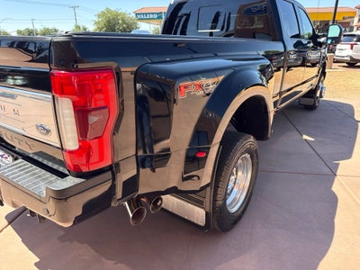 2017 Ford F-350SD Platinum DRW