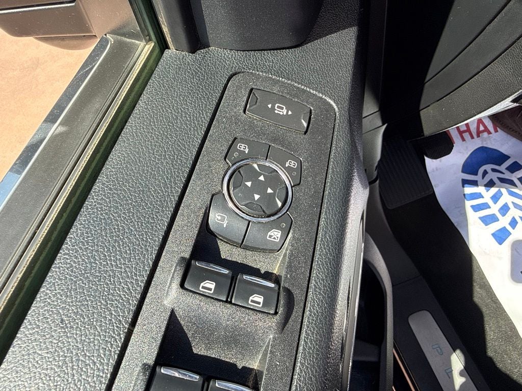2017 Ford F-350SD Platinum DRW