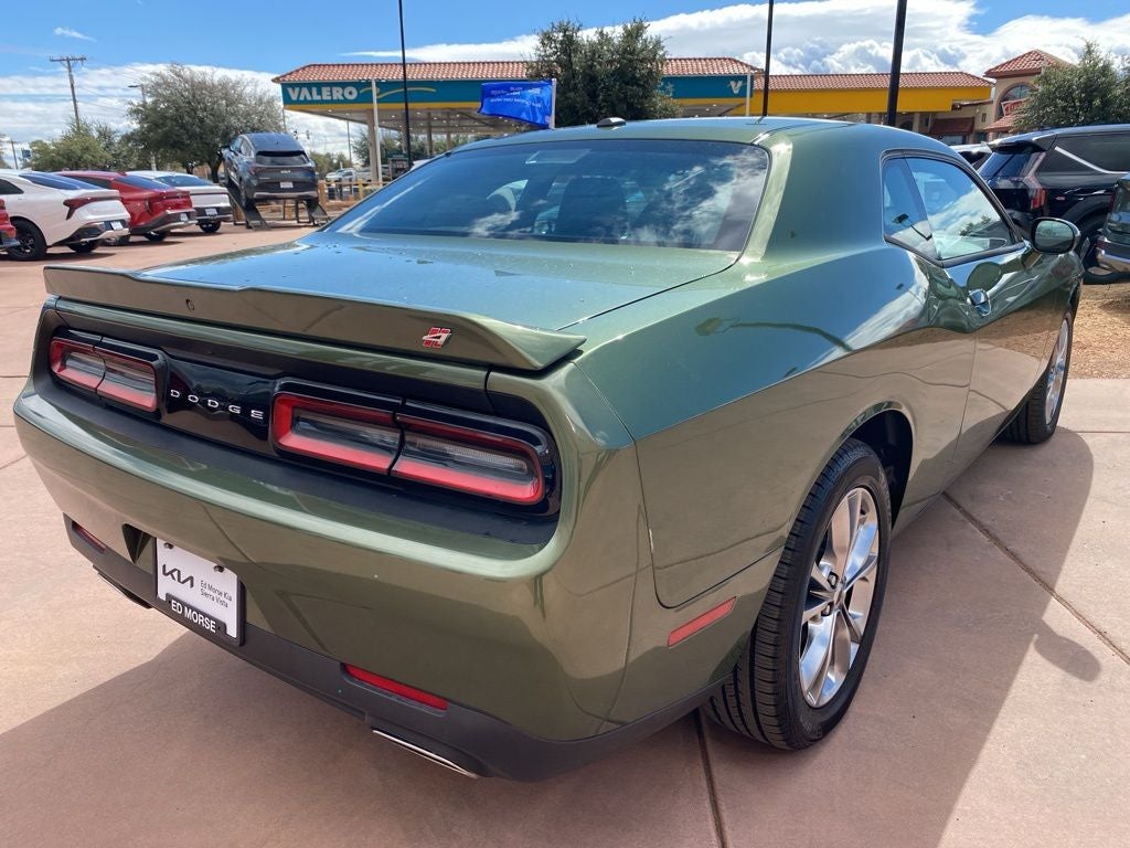 2021 Dodge Challenger SXT