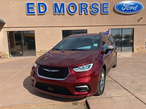 2023 Chrysler Pacifica Hybrid Pinnacle