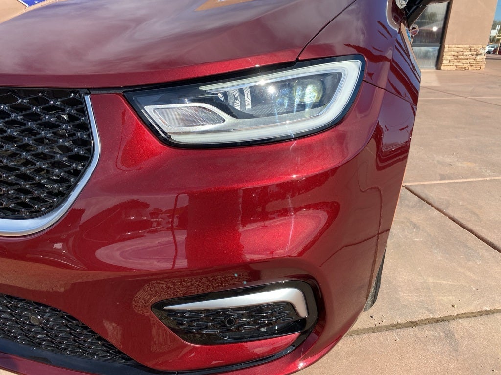 2023 Chrysler Pacifica Hybrid Pinnacle