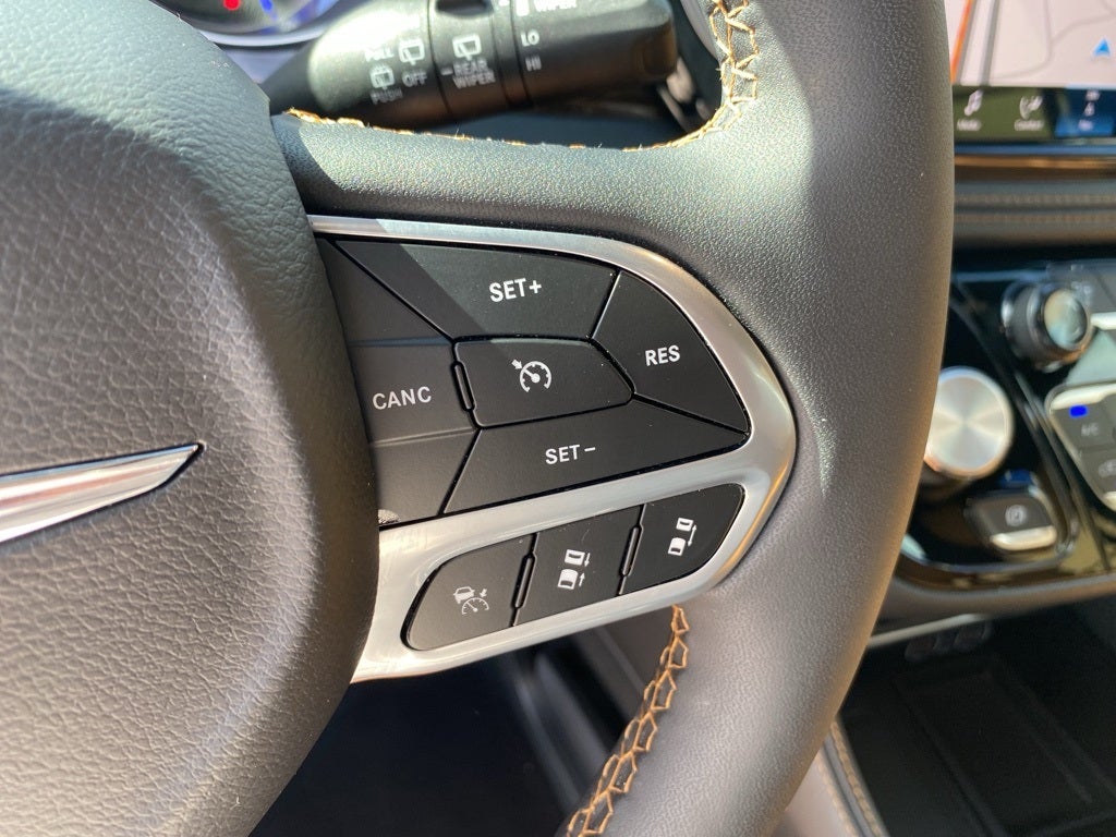 2023 Chrysler Pacifica Hybrid Pinnacle