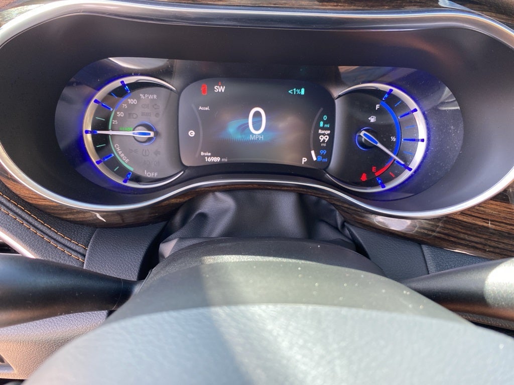 2023 Chrysler Pacifica Hybrid Pinnacle