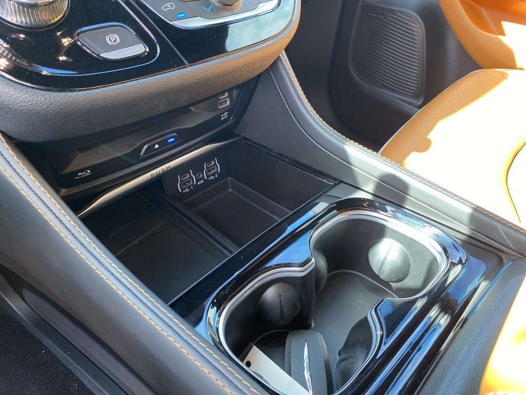 2023 Chrysler Pacifica Hybrid Pinnacle