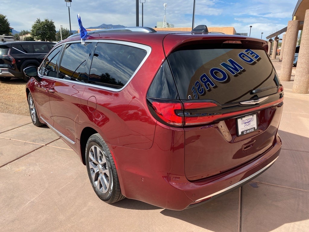 2023 Chrysler Pacifica Hybrid Pinnacle