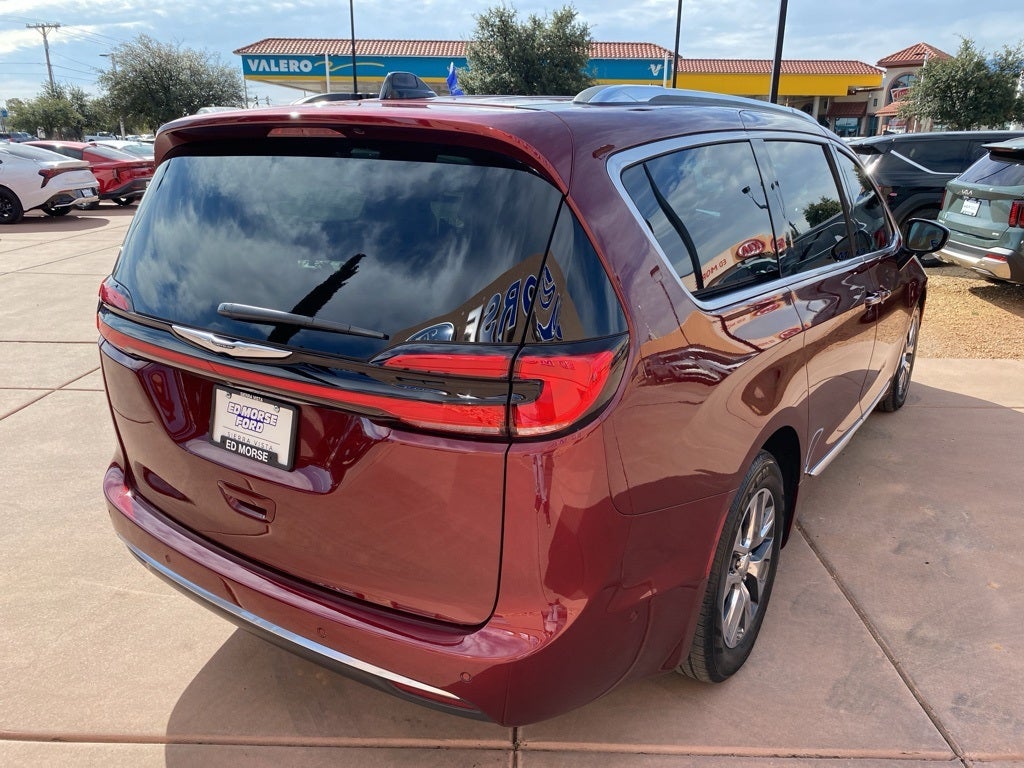 2023 Chrysler Pacifica Hybrid Pinnacle