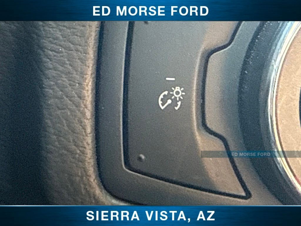 2023 Ford Edge SE