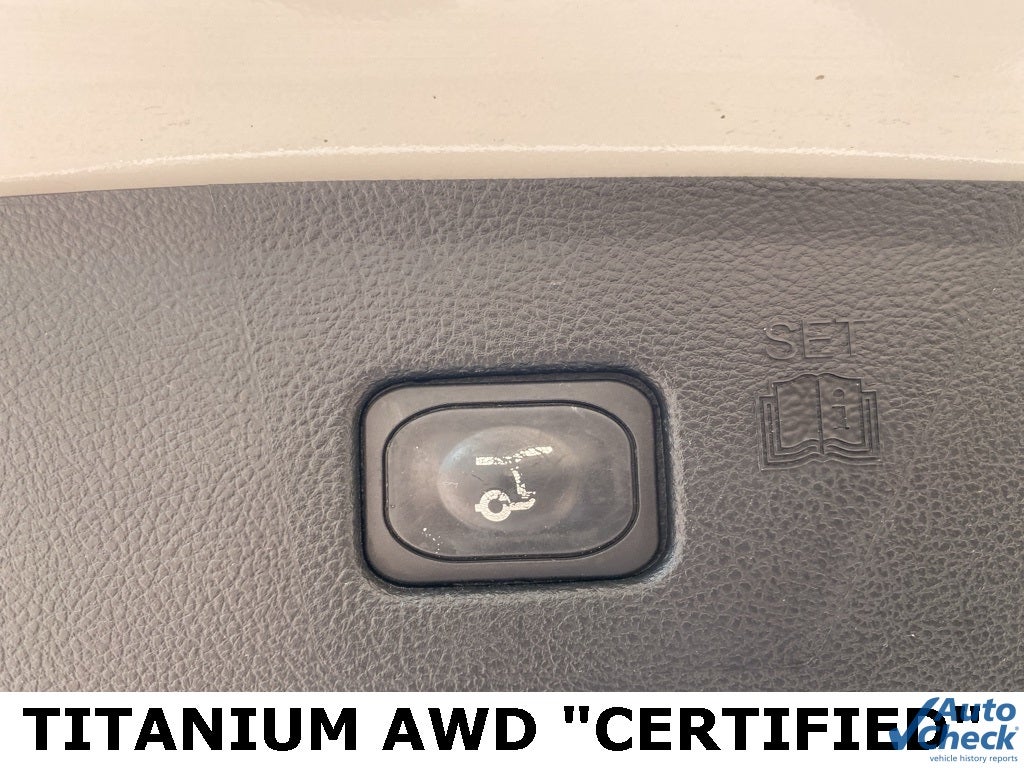 2023 Ford Edge Titanium