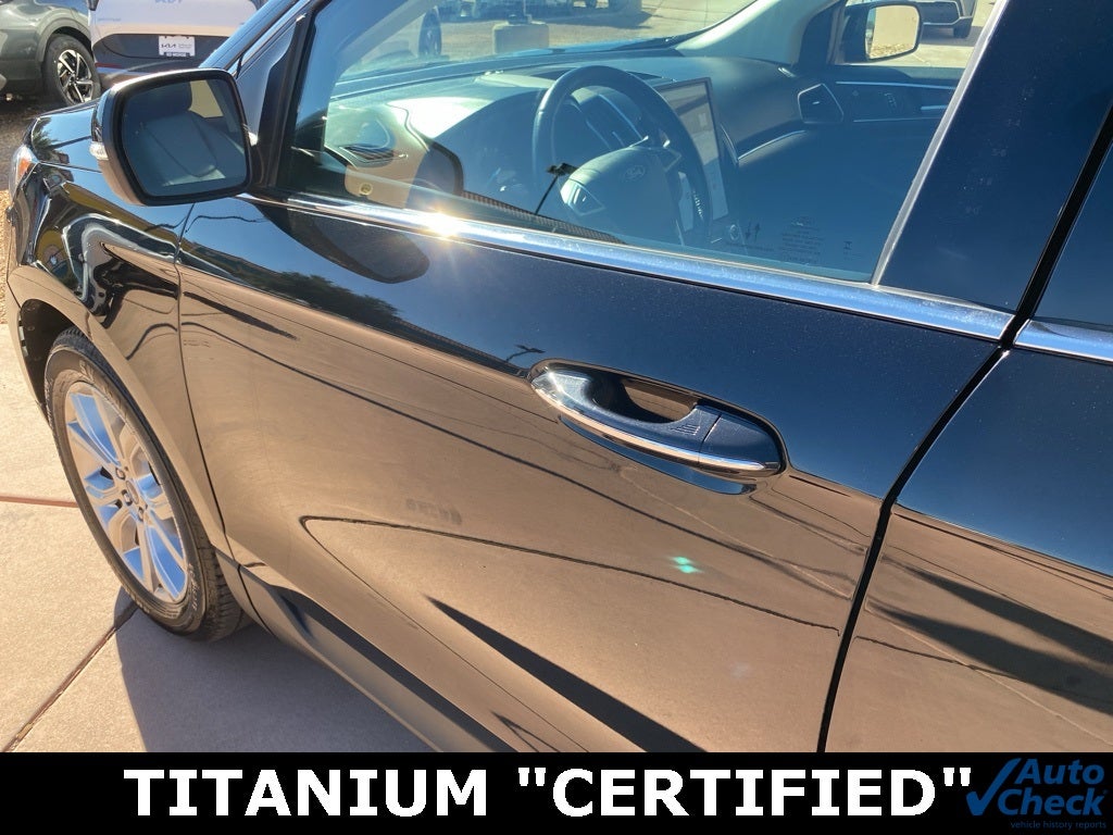 2022 Ford Edge Titanium