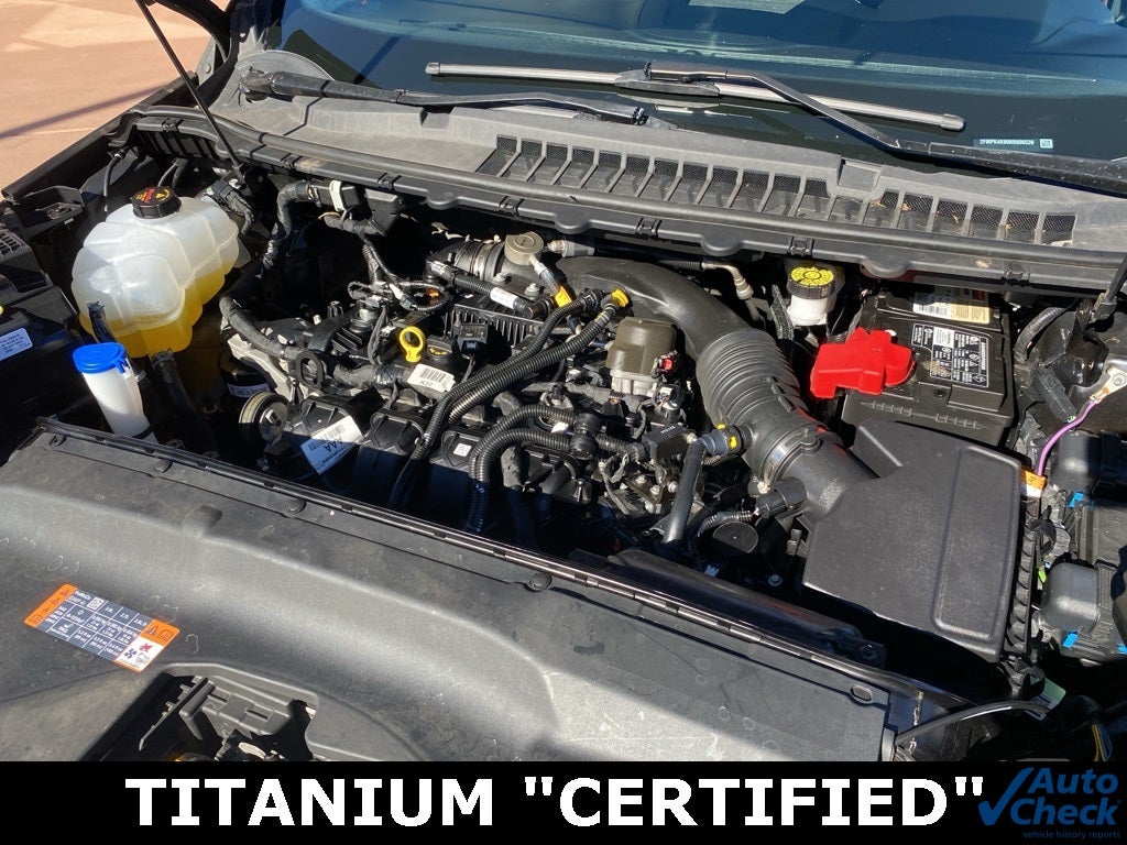 2022 Ford Edge Titanium