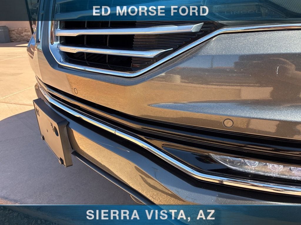 2015 Lincoln Navigator Base