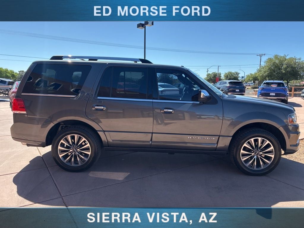 2015 Lincoln Navigator Base