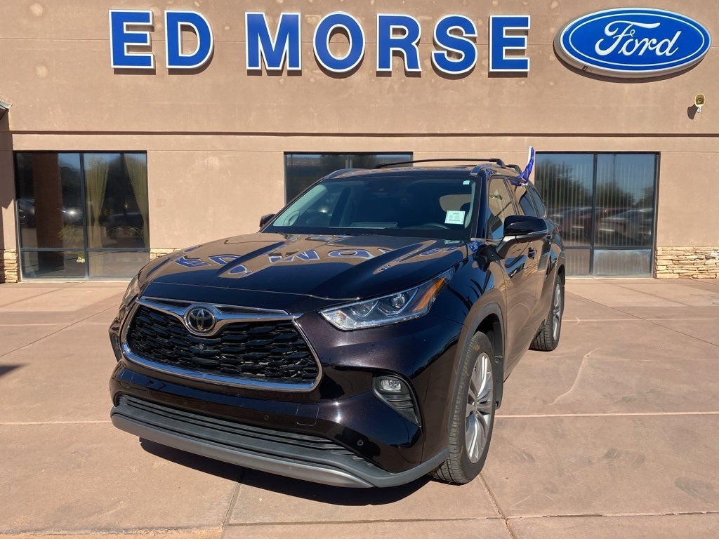 2022 Toyota Highlander Platinum