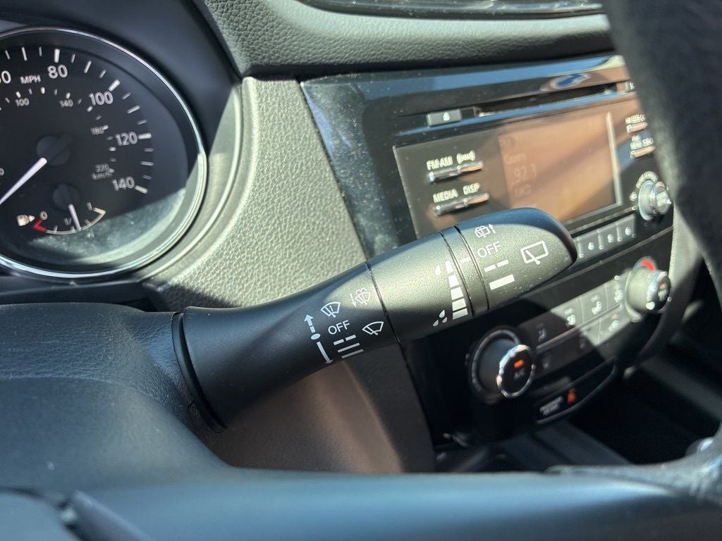 2017 Nissan Rogue Sport S