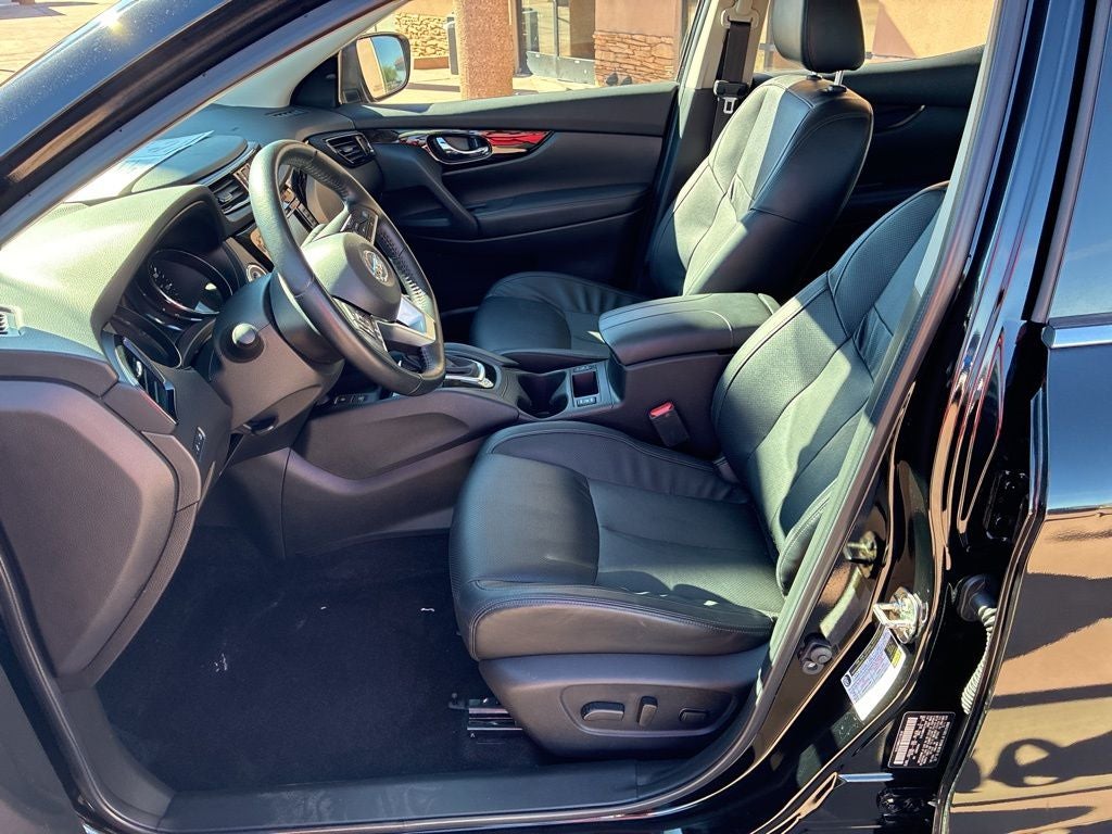 2022 Nissan Rogue Sport SL