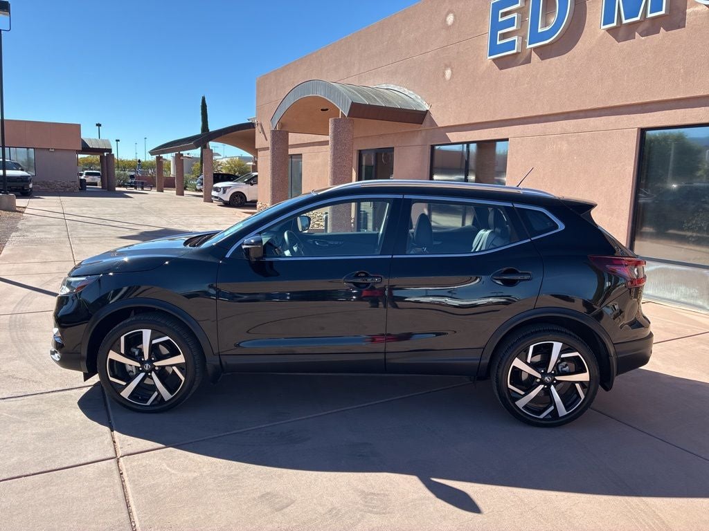 2022 Nissan Rogue Sport SL