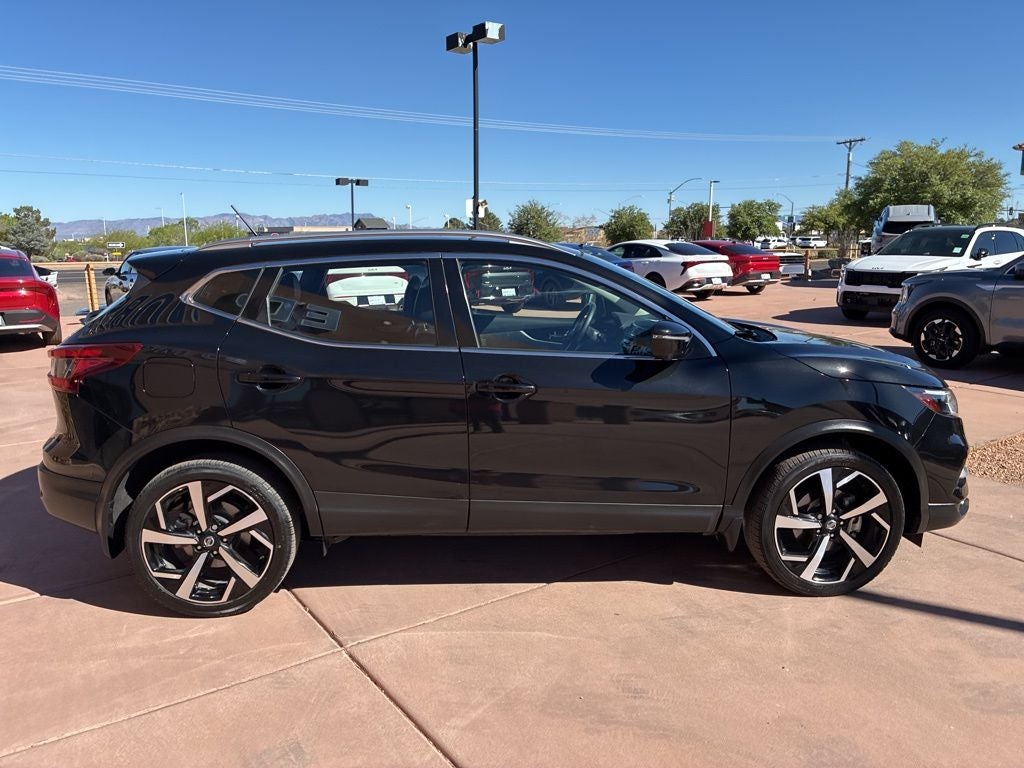 2022 Nissan Rogue Sport SL