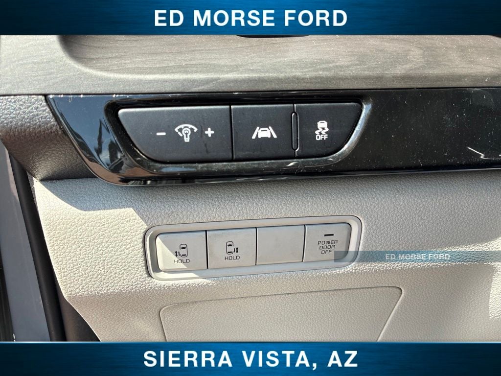 2023 Kia Carnival EX