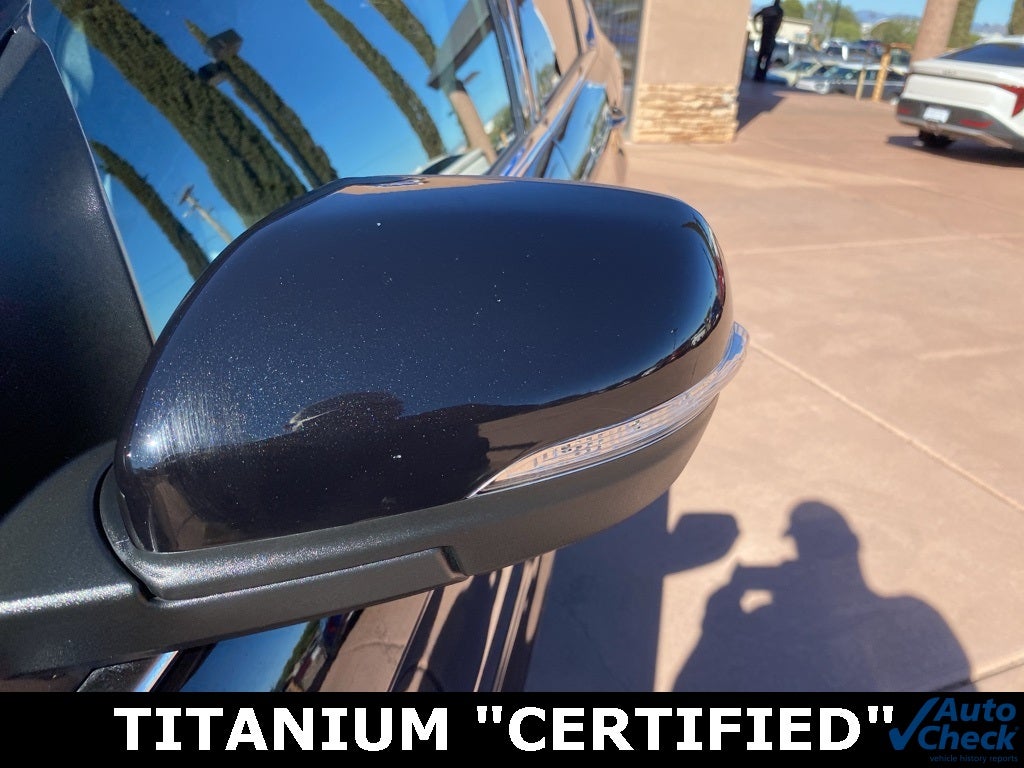 2022 Ford Edge Titanium