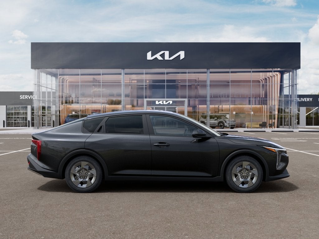 2027 Kia K4 LX