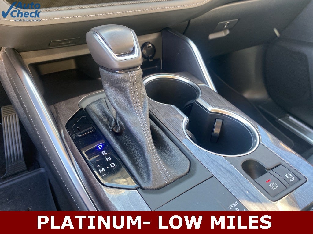 2022 Toyota Highlander Platinum