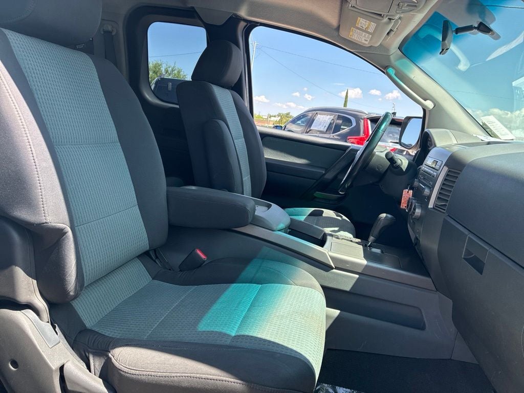 2005 Nissan Titan SE