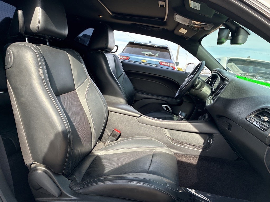 2015 Dodge Challenger SXT