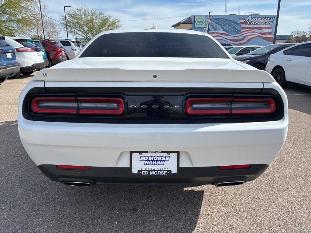 2015 Dodge Challenger SXT