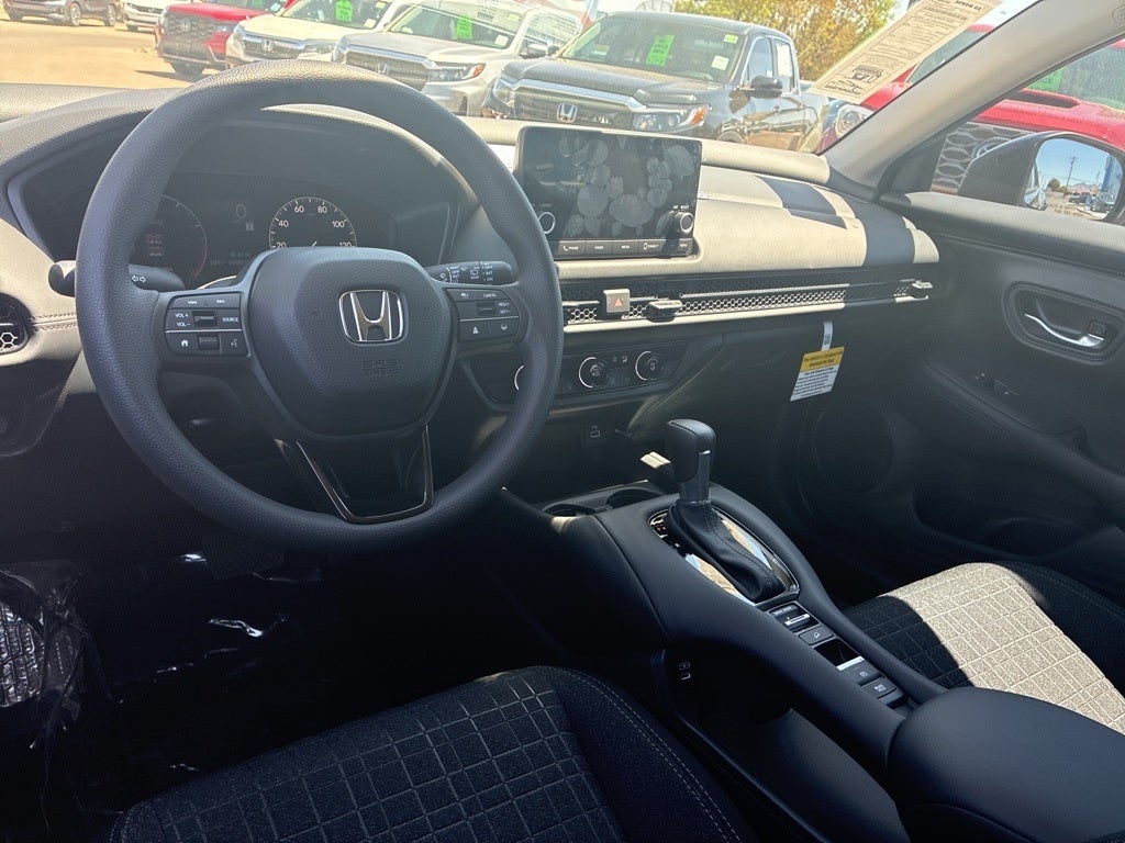 2025 Honda HR-V LX