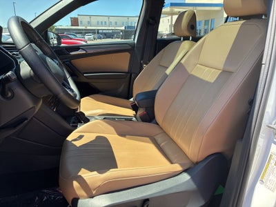 2024 Volkswagen Tiguan 2.0T SE R-Line Black