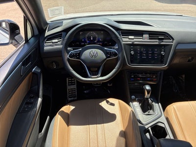 2024 Volkswagen Tiguan 2.0T SE R-Line Black