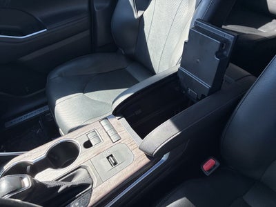 2021 Toyota Highlander Hybrid Limited